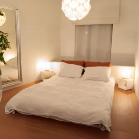The Luxury White * Charleroi