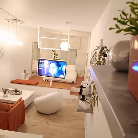 The Luxury White Apartment