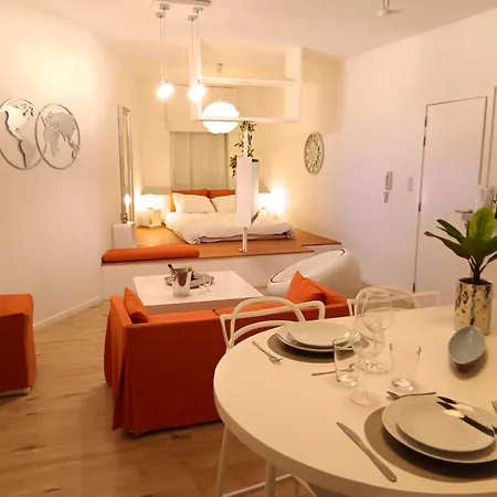 Apartment The Luxury White