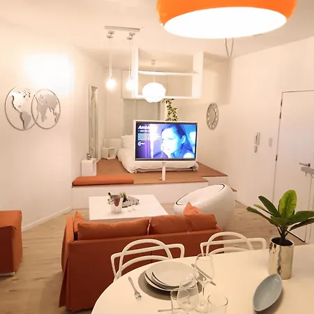 The Luxury White Apartment *